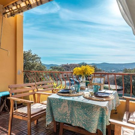 L'Odyssee Provencale, Un Duplex De Charme De 2 Chambres Au Pied Du Village Medieval De Bormes-Les-Mimosas, Offrant Des Prestations Haut De Gamme Et Une Superbe Vue Sur Le Massif Des Maures Extérieur photo