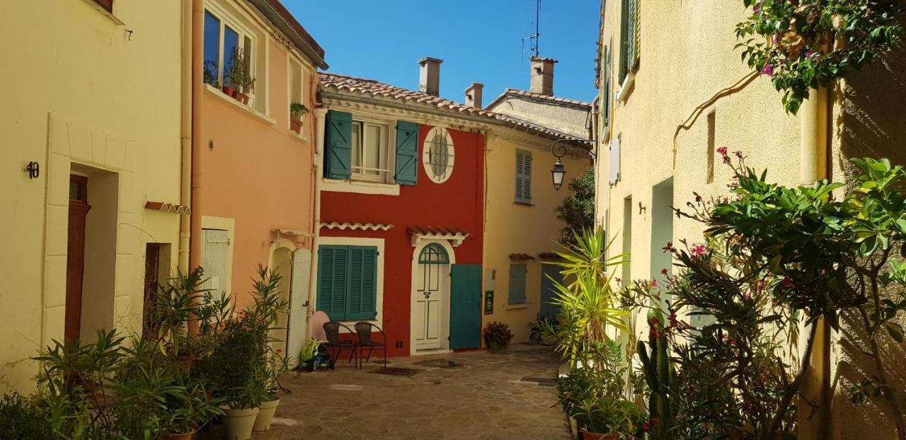 L'Odyssee Provencale, Un Duplex De Charme De 2 Chambres Au Pied Du Village Medieval De Bormes-Les-Mimosas, Offrant Des Prestations Haut De Gamme Et Une Superbe Vue Sur Le Massif Des Maures Extérieur photo